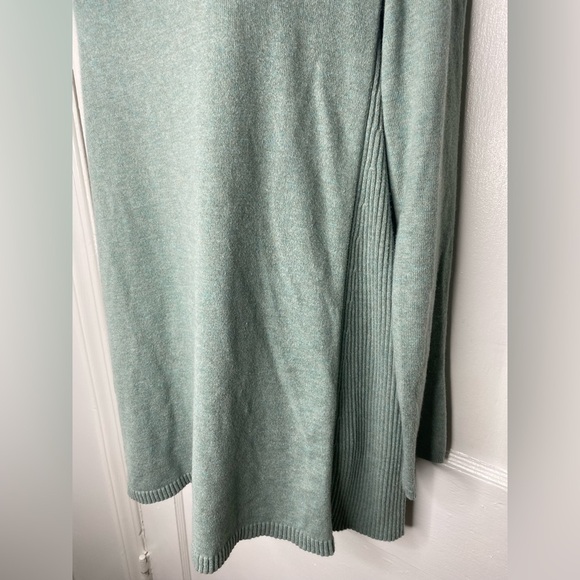 J JILL Women's Green Long Sleeve Top - Picture 2 of 5